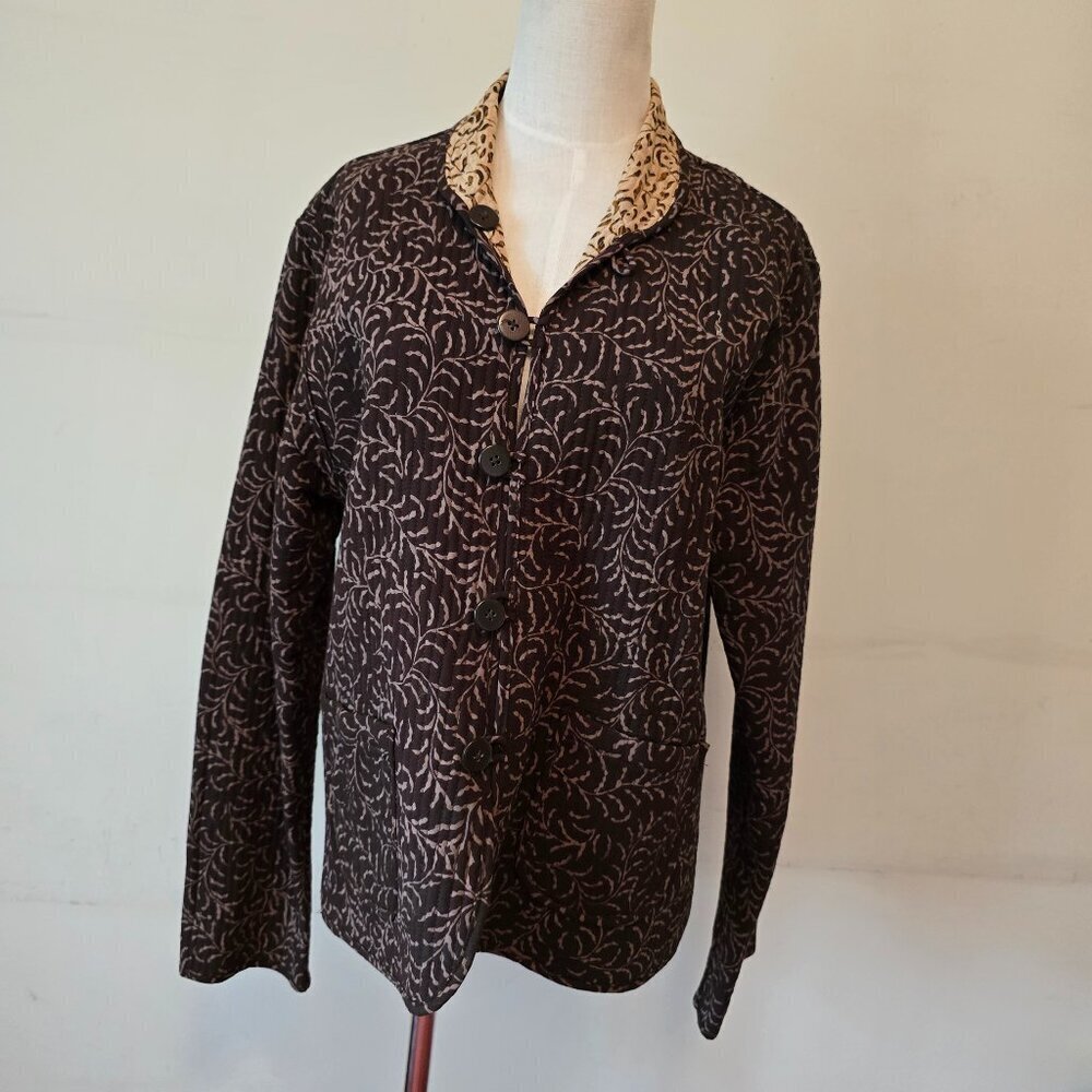 Reversible Quilted Jacket in Cream & Brown - Picture 3 of 16